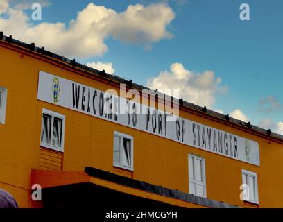 Stavanger norwegische Stadt mit atemberaubenden Landschaften, wunderschönen Fjorden, Bergen und langen weißen Stränden. Stockfoto