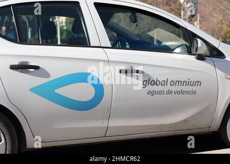 VALENCIA, SPANIEN - 02. FEBRUAR 2022: Global Omnium ist ein auf den Integrierten Wasserkreislauf spezialisiertes Unternehmen Stockfoto