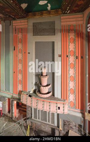 Gipsbrunnen im Auditorium während der Renovierung. Stockton Globe in Bearbeitung, Stockton-on-Tees, Großbritannien. Architekt: Sp Stockfoto