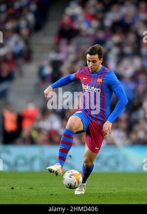 Nico Gonzalez (14) vom FC Barcelona während des 23-tägigen Spiels der Liga Santader zwischen dem FC Barcelona und Atletico de Madrid am 06. Februar 2022 im Camp Nou Stadium in Barcelona, Spanien. Stockfoto