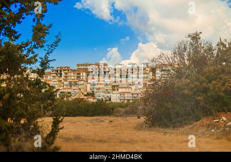 Berghäuser in Paphos, Zypern. Stockfoto