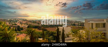 Panoramablick auf die Stadt Paphos in Zypern. Stockfoto