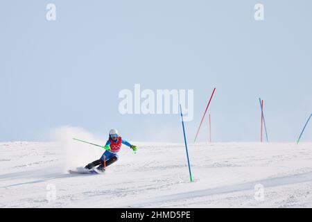 Peking, China. 9th. Februar 2022. Lara della Mea (ITA) Alpine Skiing : Frauen-Slalom während der Olympischen Winterspiele in Peking 2022 im National Alpine Skiing Center s in Peking, China . Quelle: Yohei Osada/AFLO SPORT/Alamy Live News Stockfoto