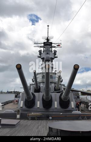 Portraitaufnahme der Hauptwaffen der USS Missouri Stockfoto