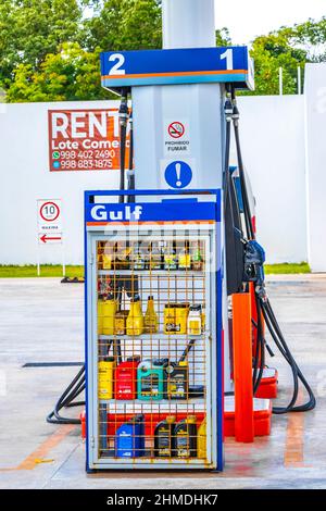 Puerto Aventuras Mexiko 02. Februar 2022 Mexican GOmart Shop Store an der Gulf Tankstelle in Puerto Aventuras in Quintana Roo Mexiko. Stockfoto