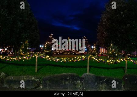 Der Alton Towers Theme Park wurde im Jahr des Smiler Crashs öffentlich eröffnet, normalerweise ist dieser Park nur für Hotelgäste reserviert Stockfoto