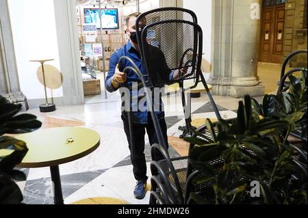 Italien, Arezzo, 26. Oktober 2020 : Covid-19 Notfall, neues Dekret der italienischen Regierung, Pubs, Restaurants, Bars, schließen um 6 Uhr. Foto © Daiano C Stockfoto