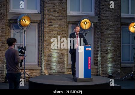 Ministerpräsident Daniel Günther präsentiert das Wahlprogramm der CDU für die Landtagswahl 2022 in Schleswig-Holstein Stockfoto