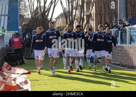 INGRESSO SQUADRA SPAL - PISA CAMPIONATO CALCIO SERIE B 2021-2022 Stockfoto