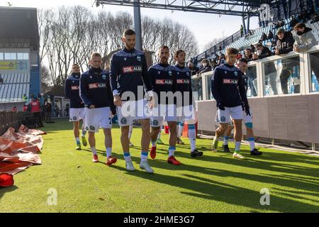 INGRESSO SQUADRA SPAL - PISA CAMPIONATO CALCIO SERIE B 2021-2022 Stockfoto