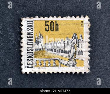 Abgesagte Briefmarke gedruckt von der Tschechoslowakei, die Telč zeigt, um 1966. Stockfoto