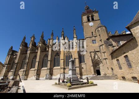 St Antoine l'abbaye, avec ses maisons anciennes à colombages, sa halle médiévale et son abbaye fondée en 1297, Isère, Frankreich Stockfoto