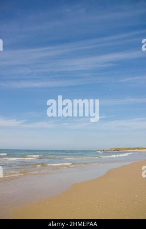 Wunderschöne Wolken über dem Mittelmeer Stockfoto