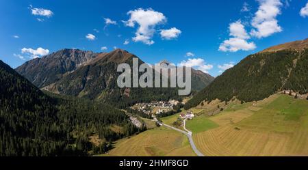 Stubaier Alpen, Bergsteigerdorf Sankt Sigmund im Sellrain, Tirol, Österreich Stockfoto