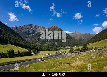 Stubaier Alpen, Bergsteigerdorf Sankt Sigmund im Sellrain, Tirol, Österreich Stockfoto