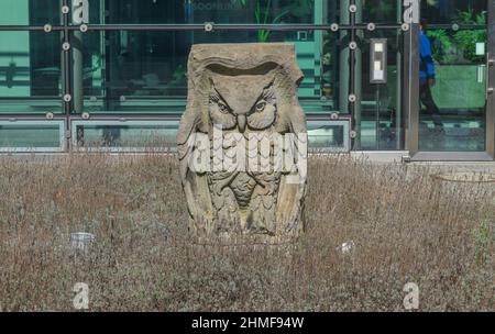 Ullstein Owl, Axel-Springer-Verlag, Axel-Springer-Straße, Kreuzberg, Berlin, Deutschland Stockfoto