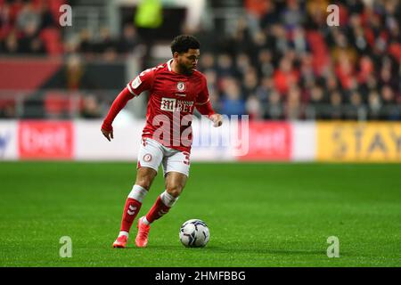 Bristol, Großbritannien. 09th. Februar 2022. Jay Dasilva von Bristol City in Aktion während des Spiels der EFL Sky Bet Championship zwischen Bristol City und Reading am Ashton Gate, Bristol, England am 9. Februar 2022. Foto von Scott Boulton. Nur zur redaktionellen Verwendung, Lizenz für kommerzielle Nutzung erforderlich. Keine Verwendung bei Wetten, Spielen oder Veröffentlichungen einzelner Clubs/Vereine/Spieler. Kredit: UK Sports Pics Ltd/Alamy Live Nachrichten Stockfoto