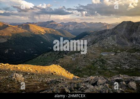 Dramatische Berge in der Hunter-fryingpan Wilderness Stockfoto