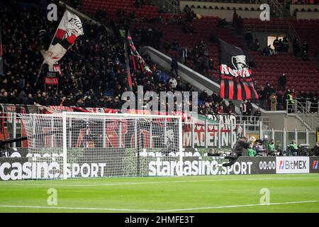 Mailand, Italien. 09th. Februar 2022. Coppa Italia-Spiel zwischen AC Milan und SS Lazio am 09. Februar 2022 im Giuseppe Meazza-Stadion in Mailand, Italien Quelle: Independent Photo Agency/Alamy Live News Stockfoto