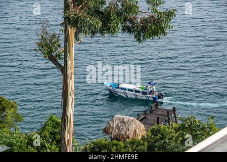 Transport Lancha auf dem Atitlan See, Guatemala Stockfoto