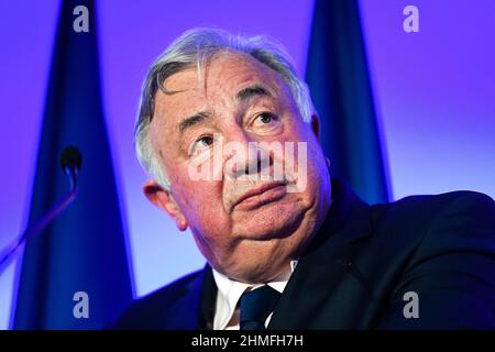 Paris, Frankreich. 09th. Februar 2021. Der französische Senatsvorsitzende Gerard Larcher hält am 9. Februar 2022 eine Rede während der Sitzung der Unterstützungskomitees der Präsidentschaftskandidatin der Partei Les Republicains (LR), Valerie Pecresse, im Maison de la Chimie in Paris, Frankreich. Kredit: Victor Joly/Alamy Live Nachrichten Stockfoto