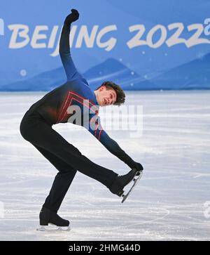 Peking, China. 10th. Februar 2022. Lukas Britschgi aus der Schweiz tritt beim Eiskunstlauf der Männer im Capital Indoor Stadium in Peking, der Hauptstadt Chinas, am 10. Februar 2022 auf. Quelle: Huang Zongzhi/Xinhua/Alamy Live News Stockfoto