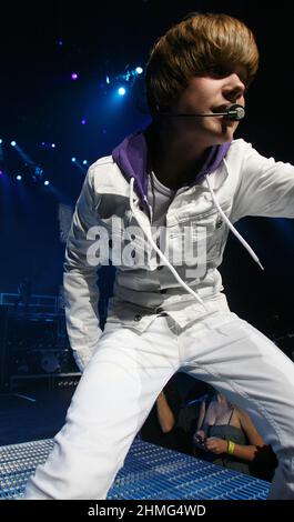 LOS ANGELES, KALIFORNIEN. - 20. Juli: Justin Bieber in einem Konzert im Nokia Theater L.A. Live am 20. Juli 2010 in Los Angeles, Kalifornien. Quelle: Jeffrey Mayer/ Rock Negative / MediaPunch Stockfoto