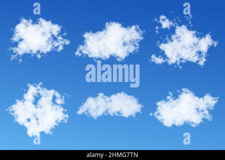 Realistische weiße Wolken mit blauem Himmel Hintergrund gesetzt Stock Vektor
