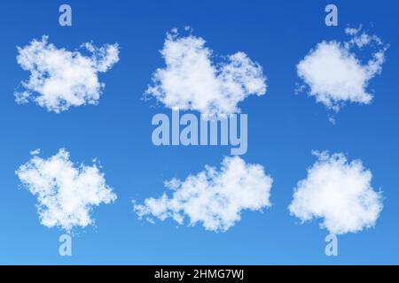 Realistische weiße Wolken mit blauem Himmel Hintergrund gesetzt Stock Vektor
