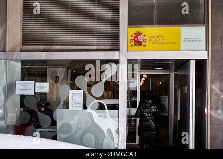 Pamplona, Spanien 9. januar 2022. Offizielles Gebäude des öffentlichen Arbeitsdienstes Navarra. Stockfoto