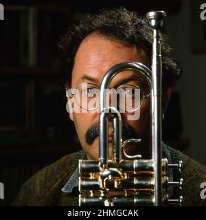 Ian Carr Jazz-Trompeter zu Hause in London 1985 Stockfoto