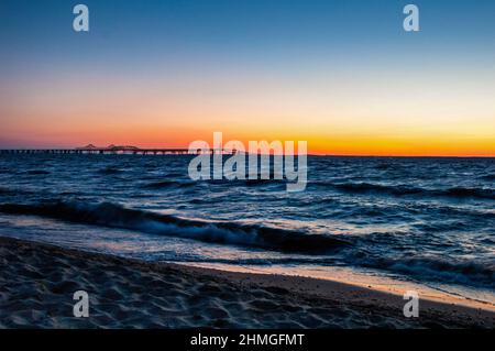 Der Terrapin Nature Park und die Chesapeake Bay und Chesapeake Bay sind zwei Brücken in Maryland. Stockfoto