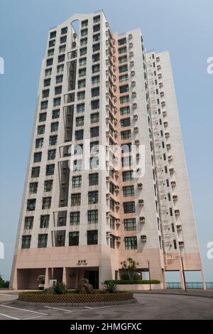Cherish Court, ein Hochhaus-Apartmentblock in Discovery Bay, Lantau Island, Hongkong Stockfoto