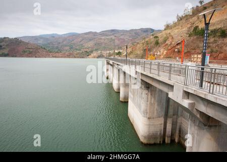 Ban Chat Wasserkraftwerk, der Damm wird auf Muong Kim Kommune gebaut, als Uyen Town, Lai Chau, Vietnam. Stockfoto