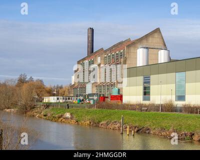 Carlsberg-Brauerei an den Ufern des Flusses Nene, Northampton, UK Stockfoto