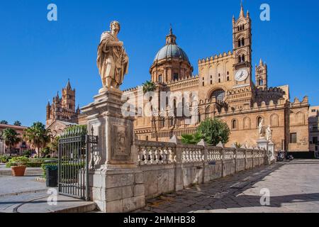 Kathedrale auf der Via Vittorio Emanuele in der Altstadt, Palermo, Sizilien, Italien Stockfoto