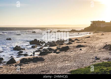 Sonnenuntergang, Angler, Keurboomstrand, Plettenberg Bay, Indischer Ozean, Südafrika, Afrika Stockfoto
