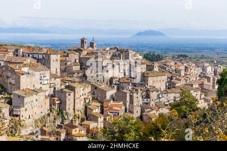 Blick auf Caprarola im Herbst, Latium, Italien Stockfoto