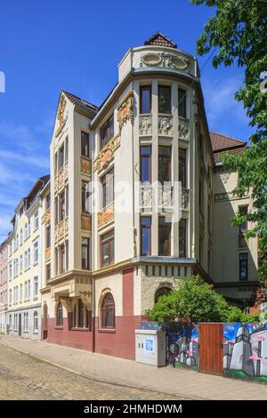 Mehrstöckige alte Wohnhäuser, Bremerhaven-Lehe, Bremerhaven, Bremen, Deutschland, Europa Stockfoto