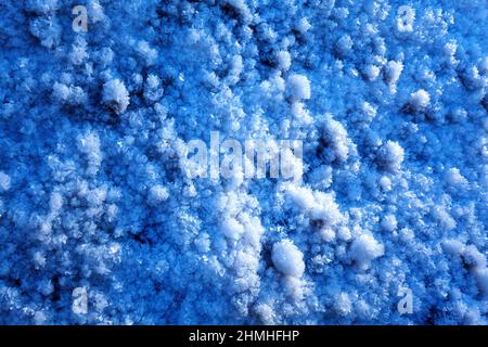 Kugelfrostkristalle am Boden, Winter im Risstal, Karwendel, Tirol, Österreich Stockfoto