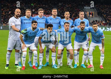 Team der SS Lazio Aufstellung während der Coppa Italia 2021/22 Fußballspiel zwischen AC Mailand und SS Lazio im Giuseppe Meazza Stadium, Mailand, Italien am Februar Stockfoto