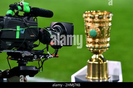 DFB Pokal, Rhein Energie Stadion Köln: 1. FC Köln gegen Hamburger SV; DFB-Pokal Stockfoto