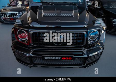 Monaco, Monte-Carlo, 27. September 2017: Der berühmte SUV der Firma Mercedes Benz Version G im Tuning der Firma BRABUS, brutales Auto schwarz in Stockfoto