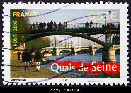 FRANKREICH - UM 2005: Eine in Frankreich gedruckte Briefmarke zeigt Ufer der seine, um 2005 Stockfoto