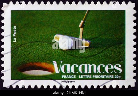 FRANKREICH - UM 2008: Eine in Frankreich gedruckte Marke zeigt Golf, Feiertage, um 2008 Stockfoto