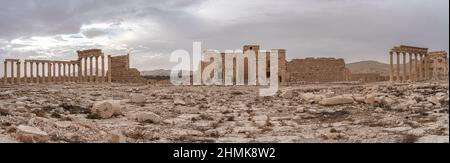 Panorama Palmyra Säulen und alte Stadt, durch ISIS zerstört, Syrien Stockfoto