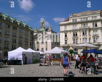 Kunst- und Handwerksmarkt am Hof Platz Wien Österreich Stockfoto