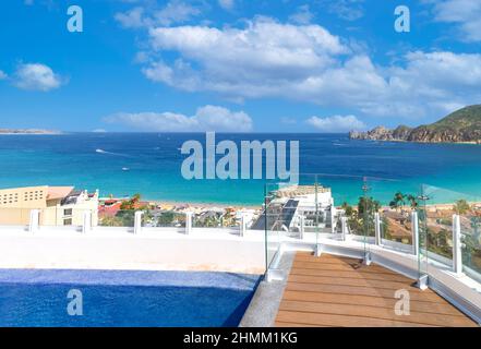 Mexiko, Panoramabild von Los Cabos Touristenziel Arch von Cabo San Lucas, El Arco, Playa Amantes und Playa del Divorcio. Stockfoto