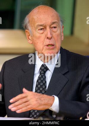 Belgien, Brüssel, am 6. Juni 2003: Valry Giscard d'Estaing, Präsident des Europäischen Konvents, nimmt an einer Konferenz über die Zukunft Europas Teil, auf der ein Vertrag über eine Verfassung für Europa vereinbart werden sollte. Valry Giscard d'Estaing, Präsident des Europäischen Konvents Stockfoto