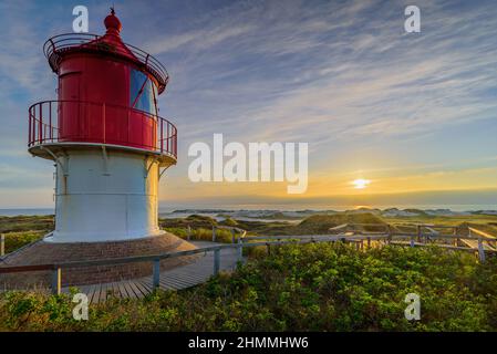 Anorama-Ansicht der Küstenlandschaft an der Nordsee von Orientierung und Aussichtspunkt, Isle Amrum, Schleswig-Holstein, Deutschland. Atemberaubende Aussicht vom Wattenmeer S Stockfoto